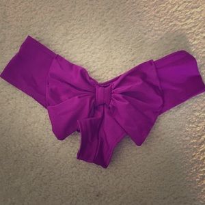Bow bikini bottoms!